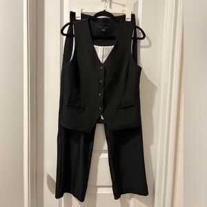 Chic Black Women's Pantsuit